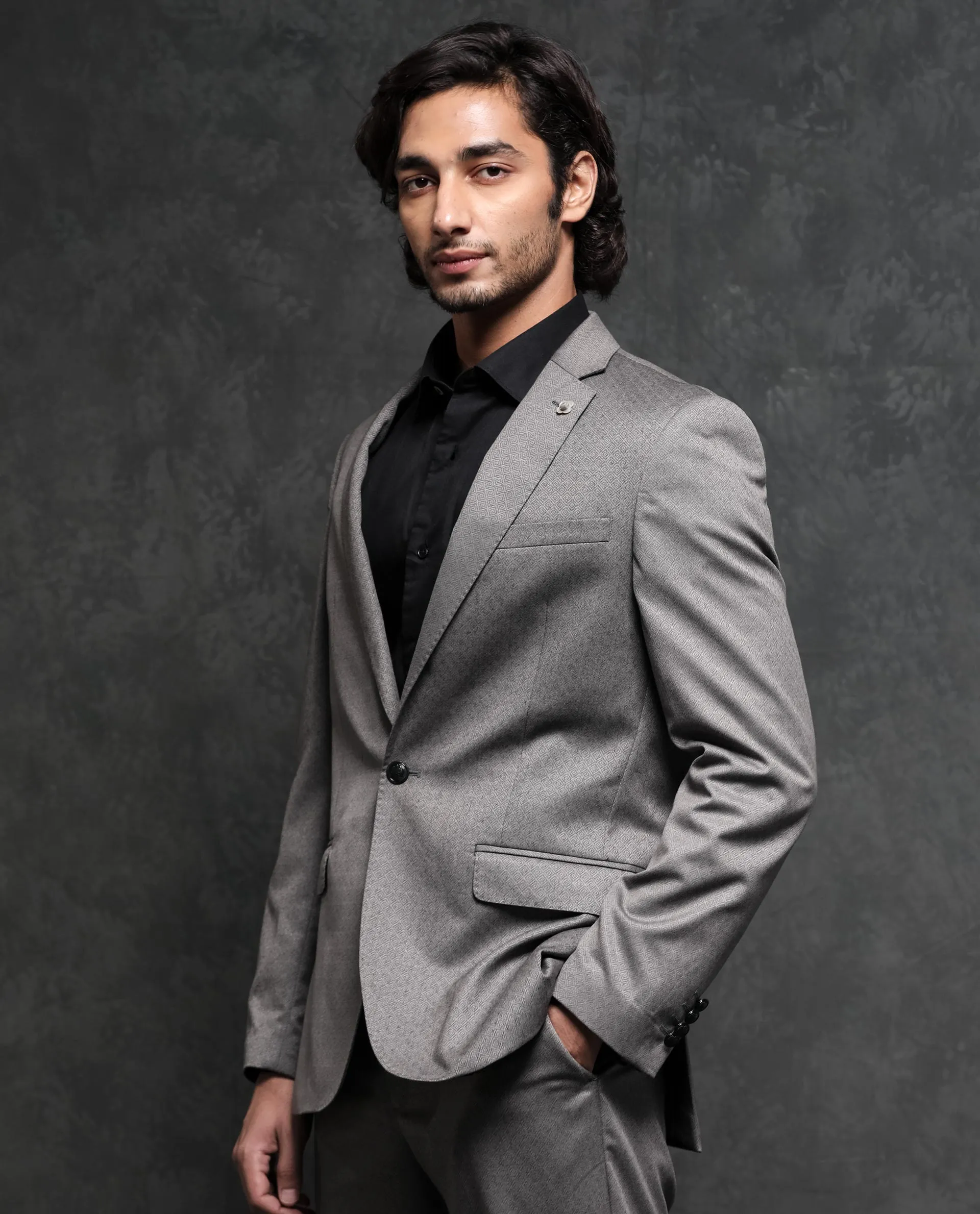 Rare Rabbit Men's Dexter Grey Polyester Viscose Fabric Notch Lapel Button Closure Single Breasted Jacquard Suits
