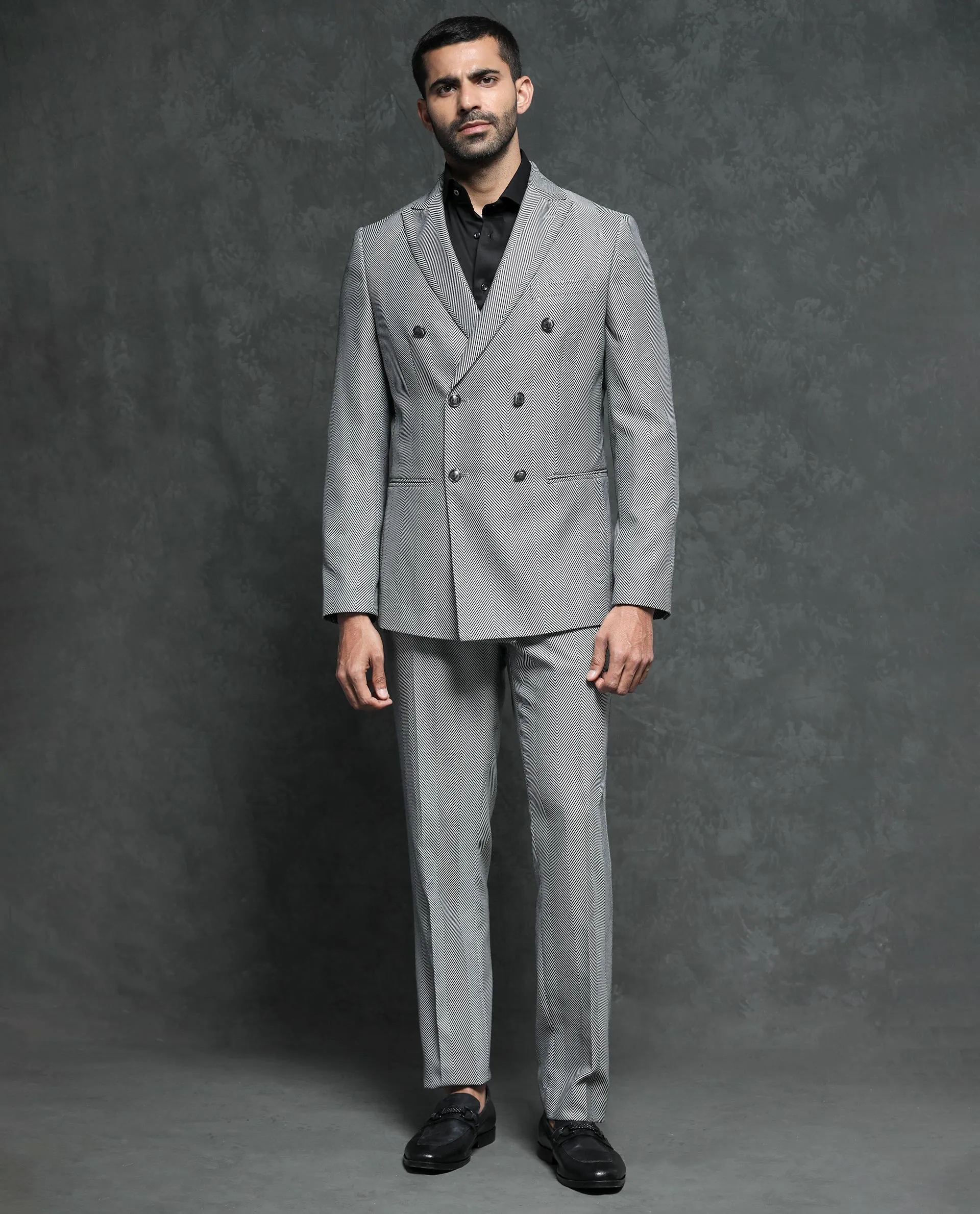 Rare Rabbit Men's Sierres Light Grey Polyester Viscose Fabric Peak Lapel Button Closure Double Breasted Herringbone Suits