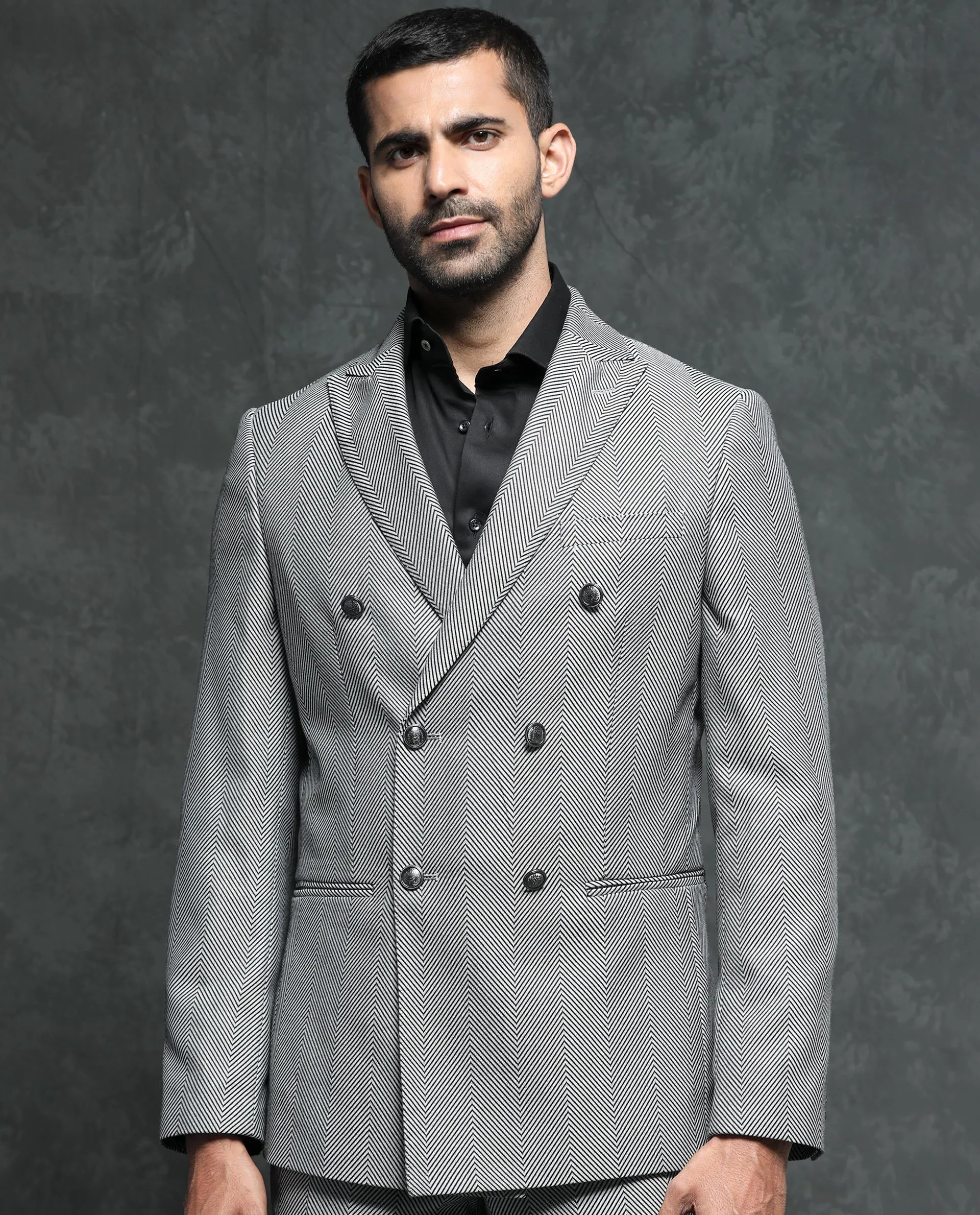 Rare Rabbit Men's Sierres Light Grey Polyester Viscose Fabric Peak Lapel Button Closure Double Breasted Herringbone Suits