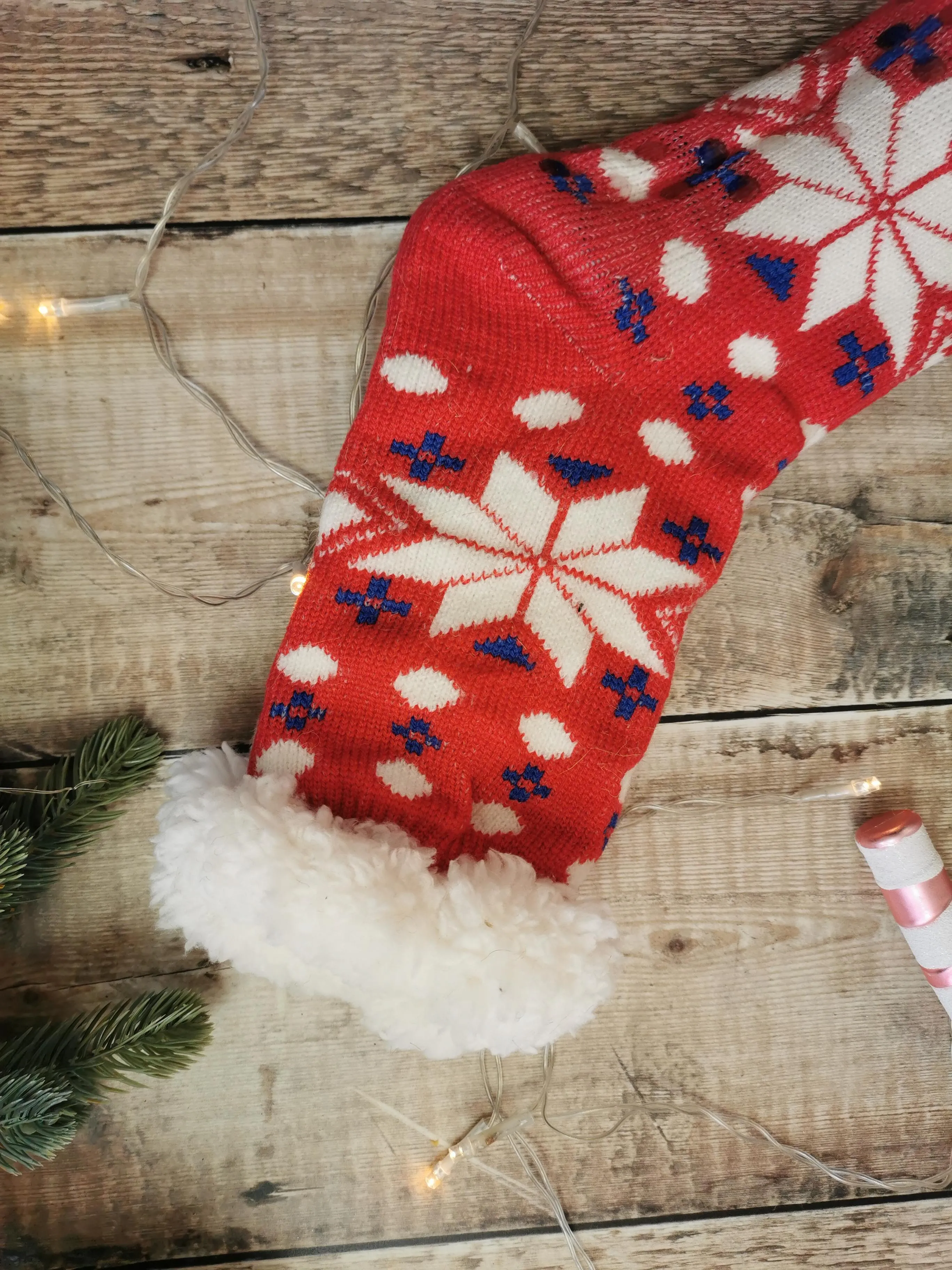 Red Snowflake Fleece Lined Chunky Knit Slipper Socks