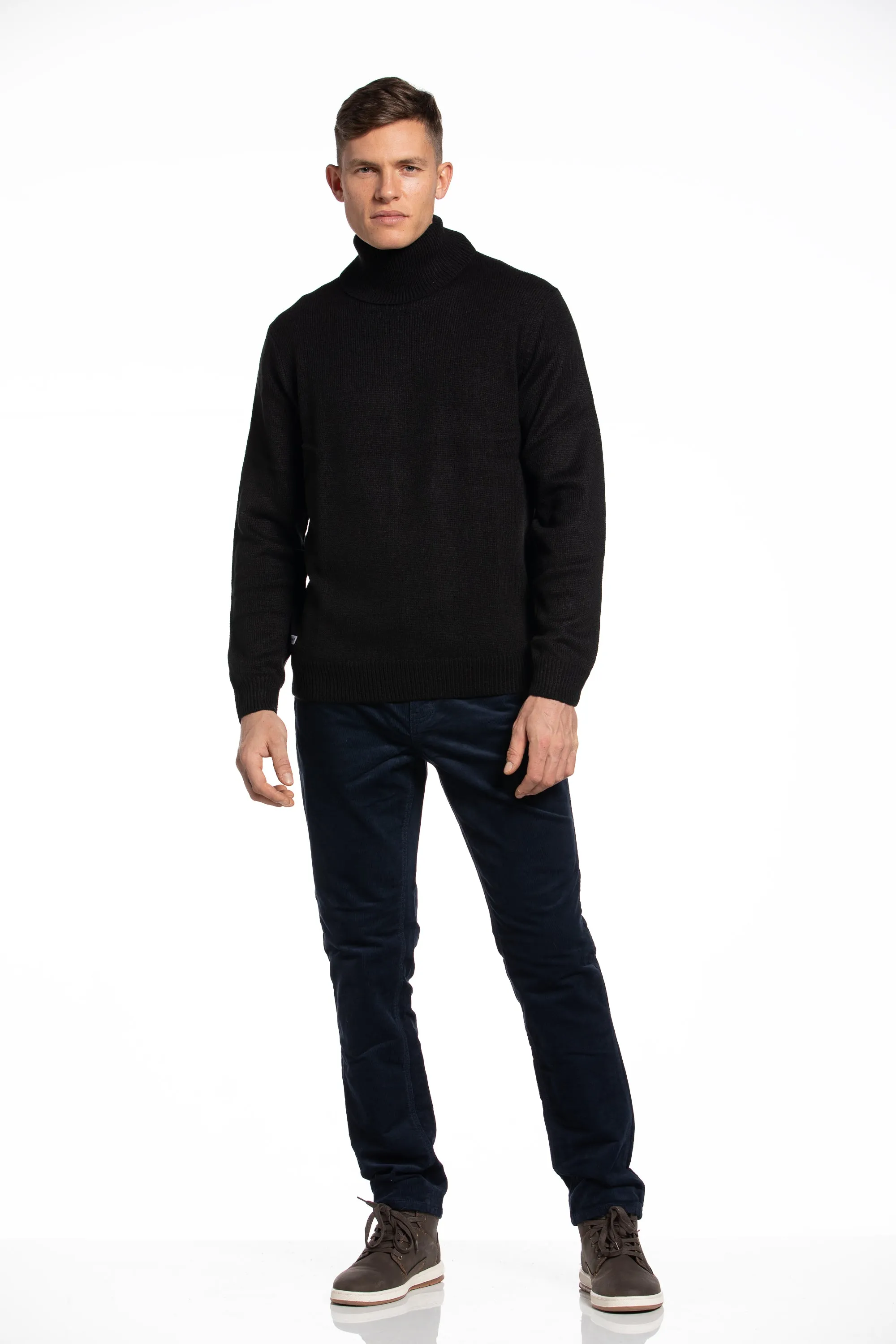 Submariner Sweater in Black