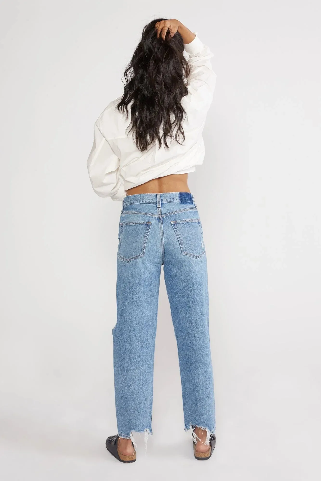 The Tyler Vintage Straight Cropped Jeans - Sandstorm